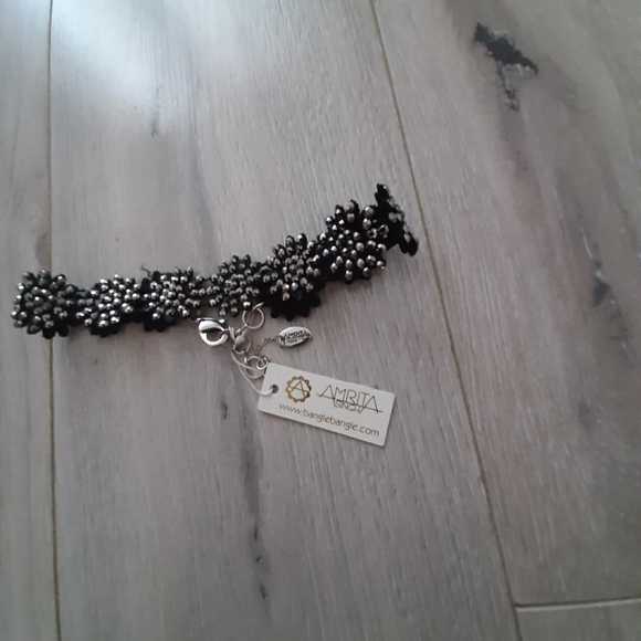 Shocker necklace - Picture 1 of 2